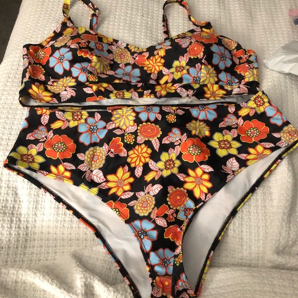 Brand new 3x floral bikini - Picture 4 of 5